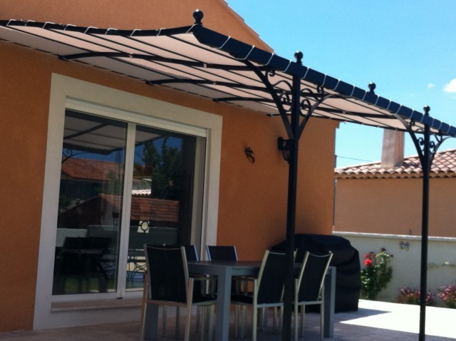 Pergola Marseille sur mesure en fer forgé modèle Maeva