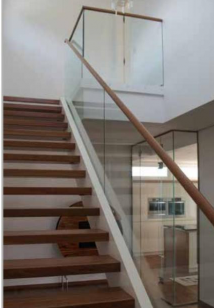 Rampe d'escalier en inox avec verre Vitrolles
