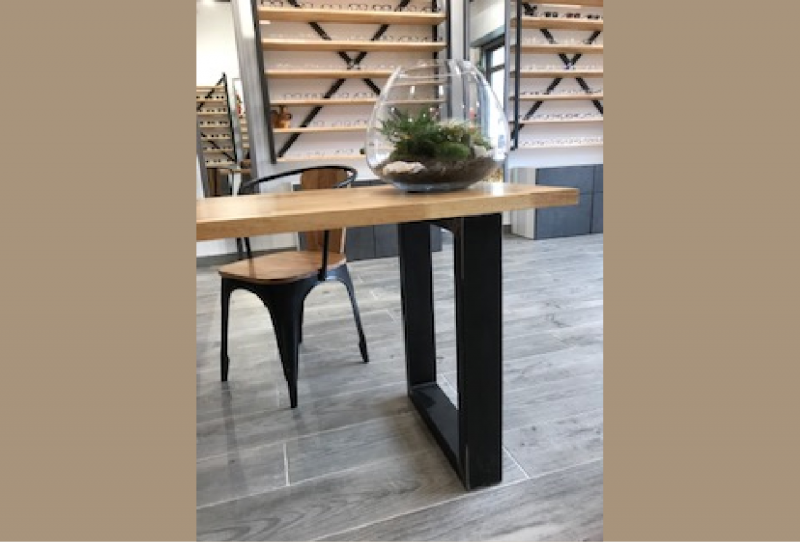 Table de Comptoir acier et bois, Sur Mesure, pour agencement boutique à Gignac la Nerthe