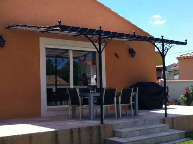 pergola moderne sur mesure avec bache aix en provence